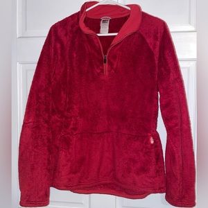 THE NORTH FACE Women’s Osito 1/4 Zip Pullover.